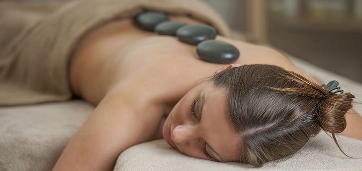 Bad Clevers - HotStone und Aromamassage