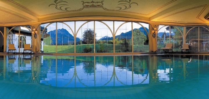 Schüle's Gesundheitsresort & Spa - Stilvolles Ambiente im Hallenbad