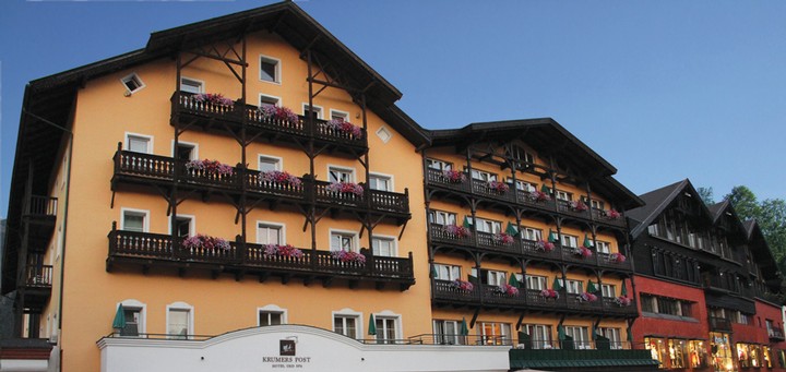 Krumers Post Hotel und Spa - Außenansicht Sommer