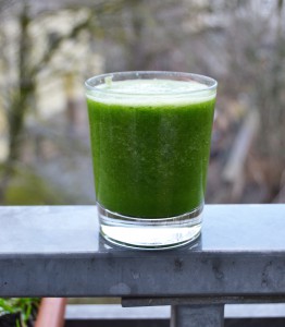 Spinat-Minze-Gurke-Smoothie