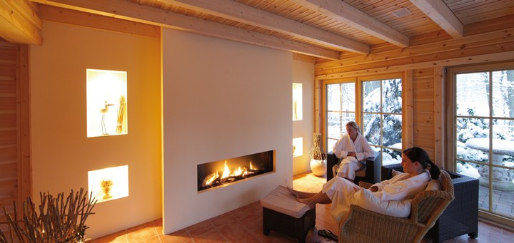 Waldhotel Tannenhäuschen - Entspannung am Kamin