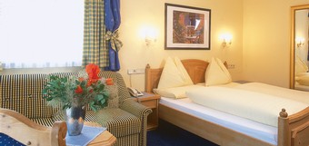 Doppelzimmer STANDARD mit Balkon