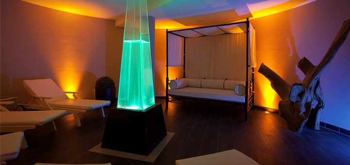 Göbels Landhotel - Klang-Farblichtsauna