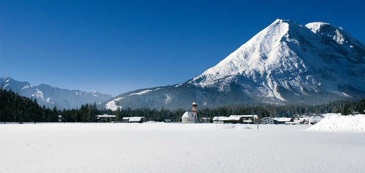 Krumers Post Hotel und Spa - Panorama im Schnee