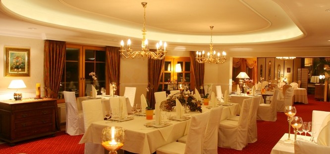 Hotelrestaurant "Kaminzimmer & Salon"