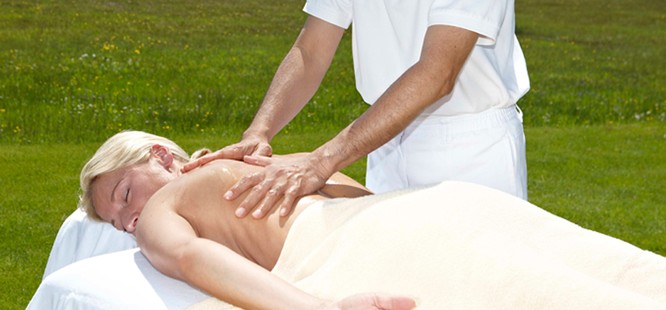 Massage auf der Seewiese