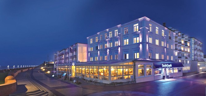 Spa & Resorthotel Georgshöhe - Aussenansicht am Abend