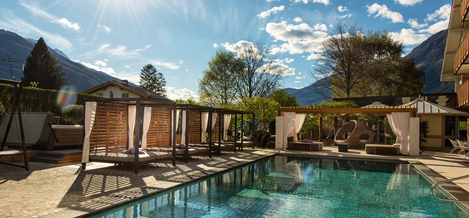 Hotel Paradies - Outdoor pool 3