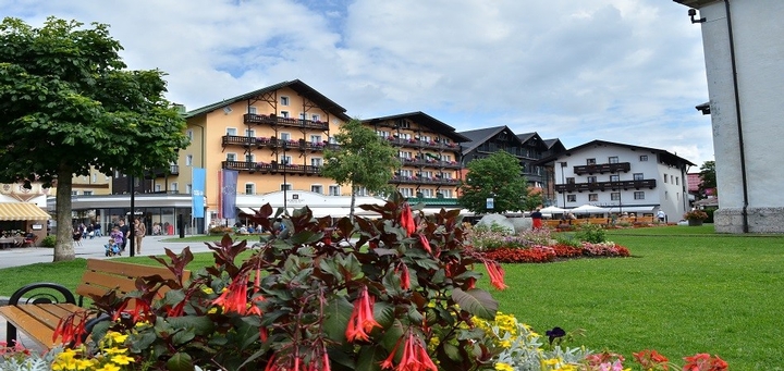 Krumers Post Hotel und Spa - Hotel Dorfplatz